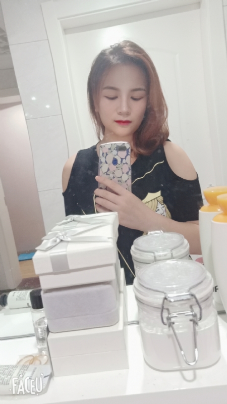 刘莲酥的第四张照片--泰州红颜知己交友网